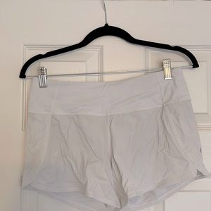 Lululemon Speed Up Mid-Rise Lined Short 4” (White)